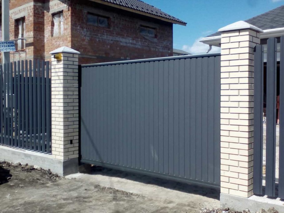 Металлопрофиль RAL 7024