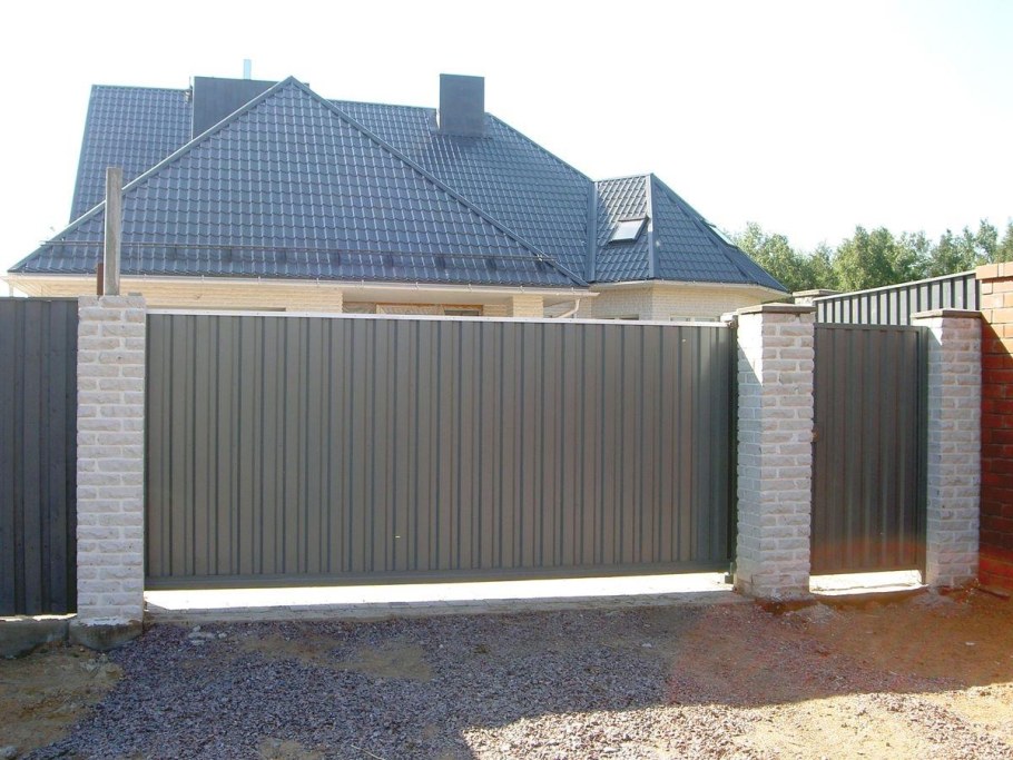 Ворота из профнастила откатные 7024