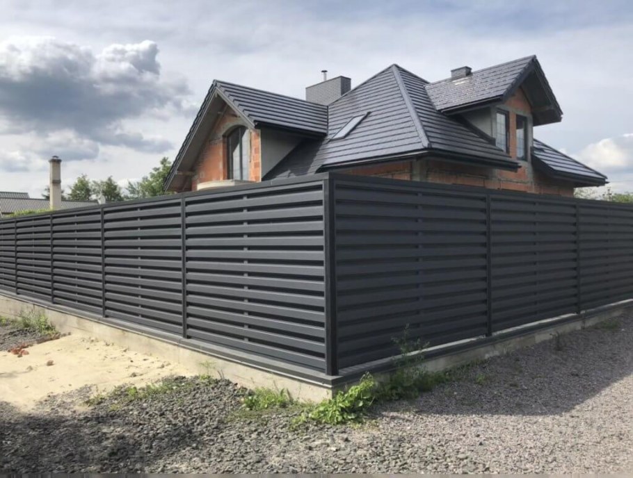 Профнастил забора графит RAL 7024