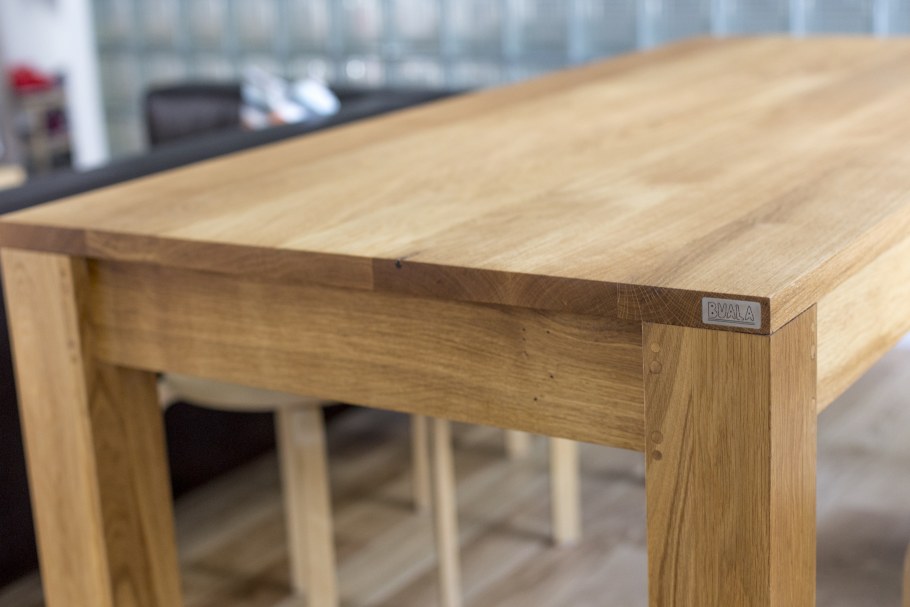 Стол из дуба