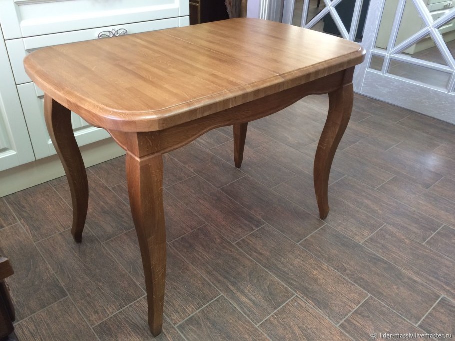 Стол обеденный Лион со столешницей из массива дуба td1921