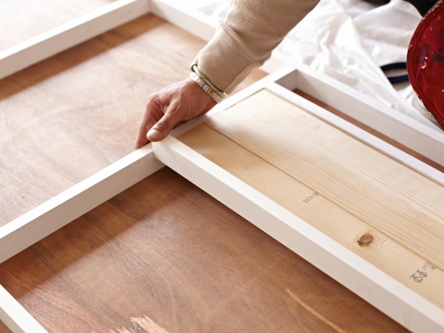 Сборка деревянной двери