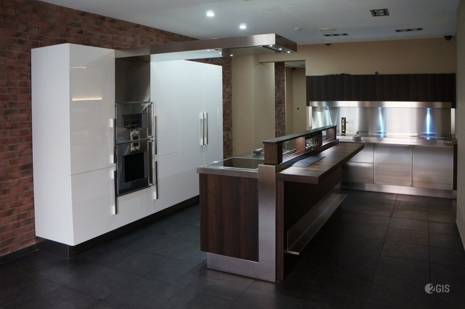 Ретротоп Джулия Новарс