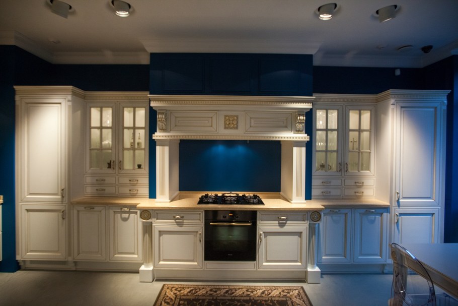 Кухня Елизавета Джулия Новарс