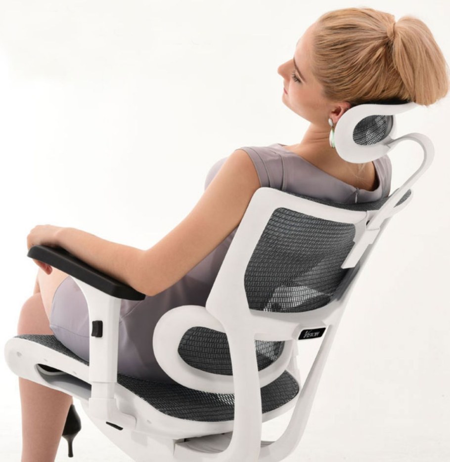 Эргономичное кресло Expert Sail с подножкой