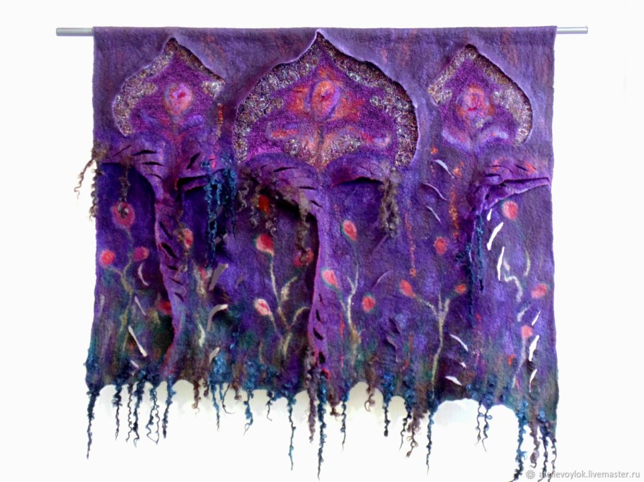 Панно из валяной шерсти