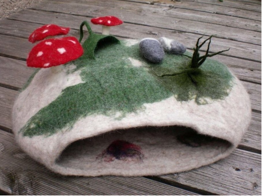 Валяние в интерьере