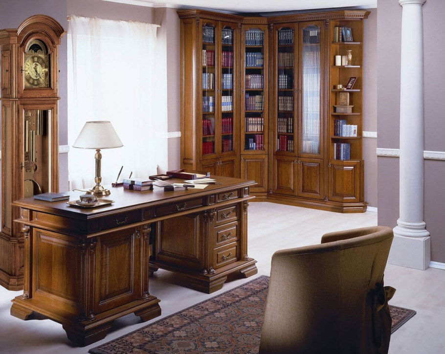 Мебель для кабинета из массива классика