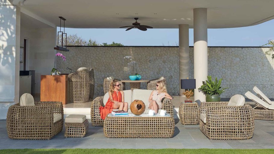 Мягкая мебель для улицы