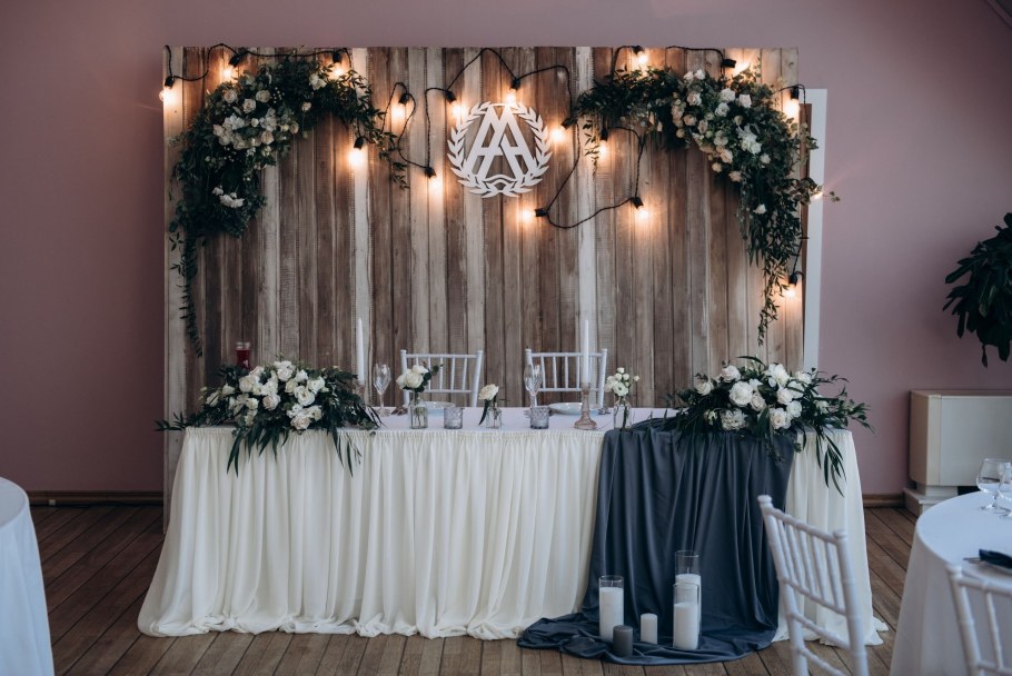 Украшение Президиума на свадьбу