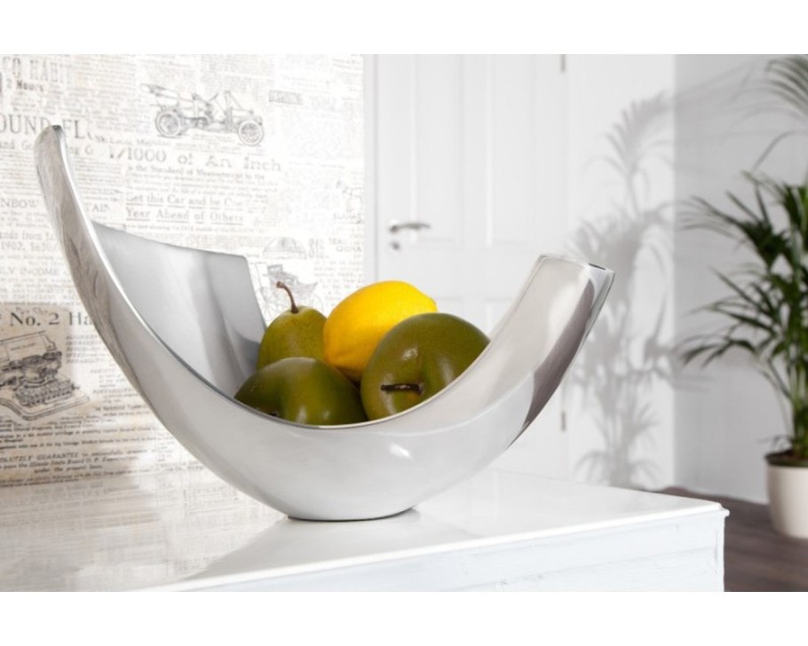 Фруктовница необычной формы