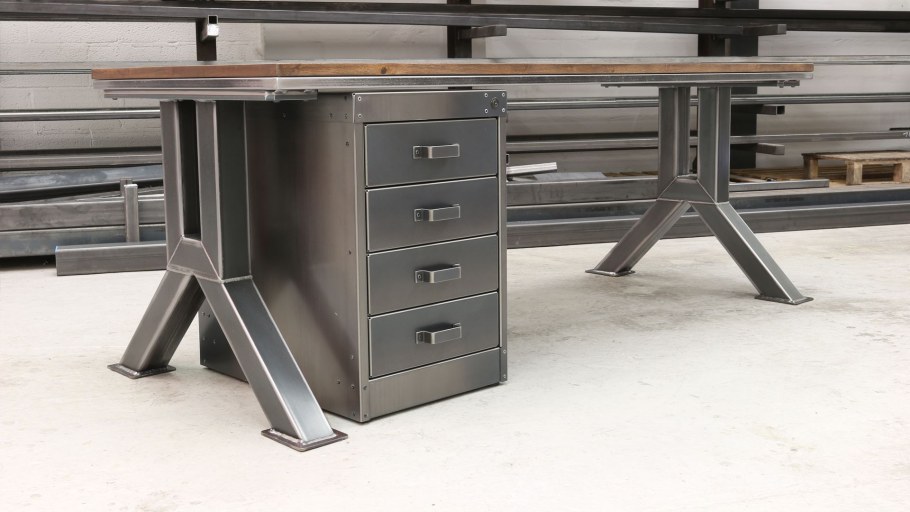 Steel Vintage Industrial стол