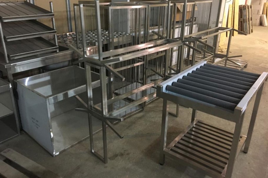 Роликовые столы из нержавейки