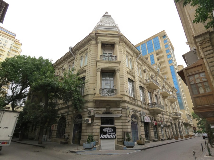 Дом Ашурбековых в Баку