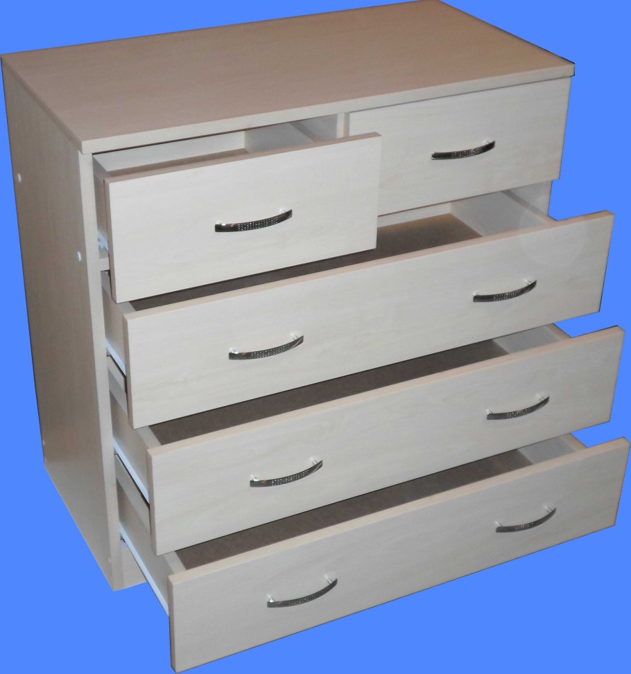 Комод с пятью ящиками