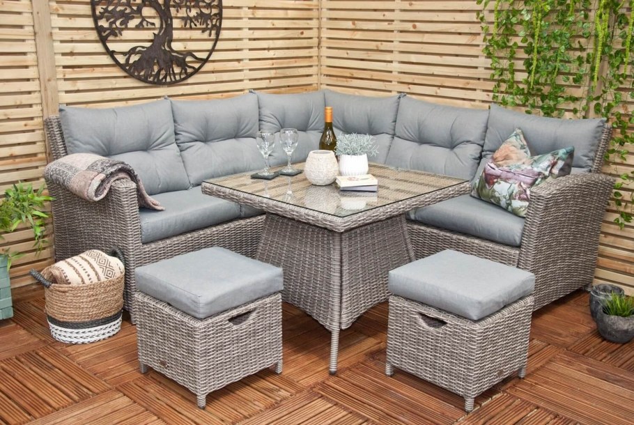 Грунтовка мебели из ротанга