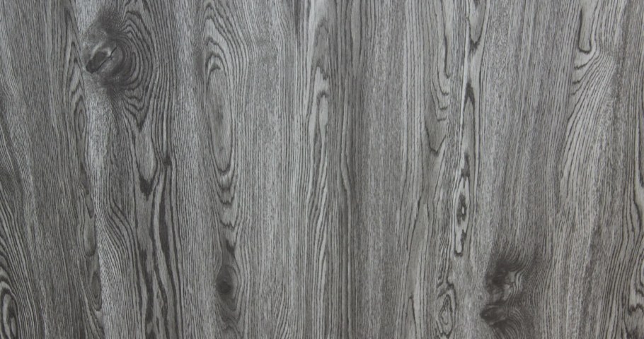 Серое дерево