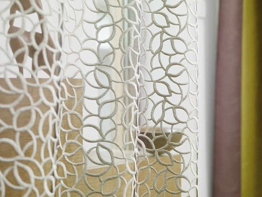 Тюль в дырочку