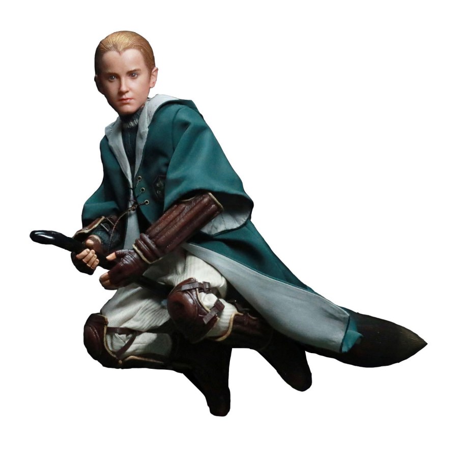 Драко Малфой на метле