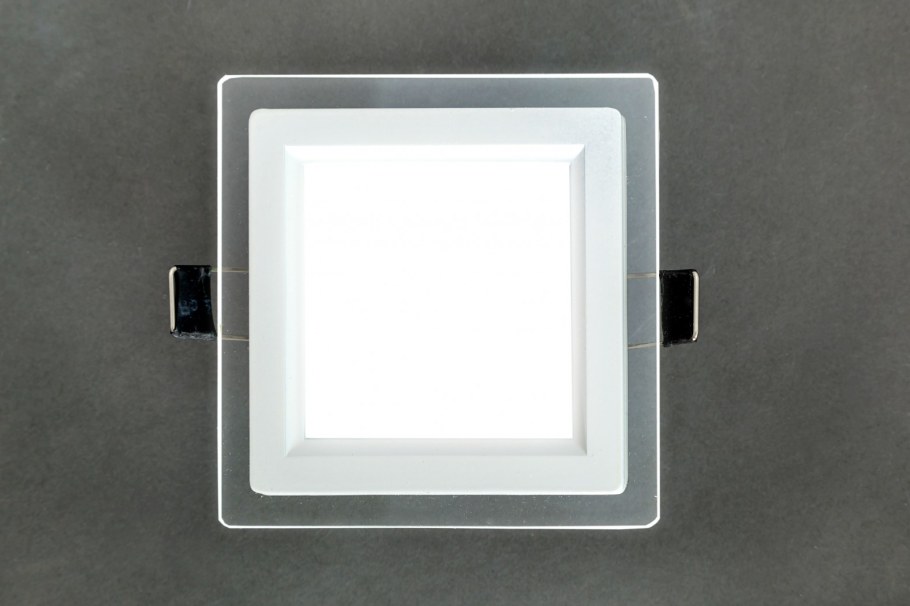 Встраиваемый квадратный led светильник LF 401