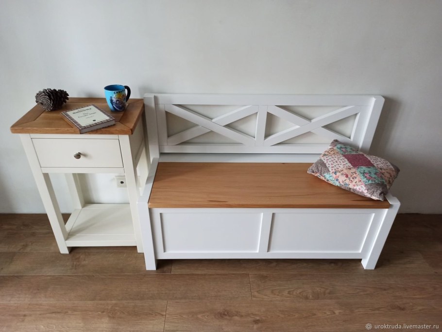 Скамейка на кухню