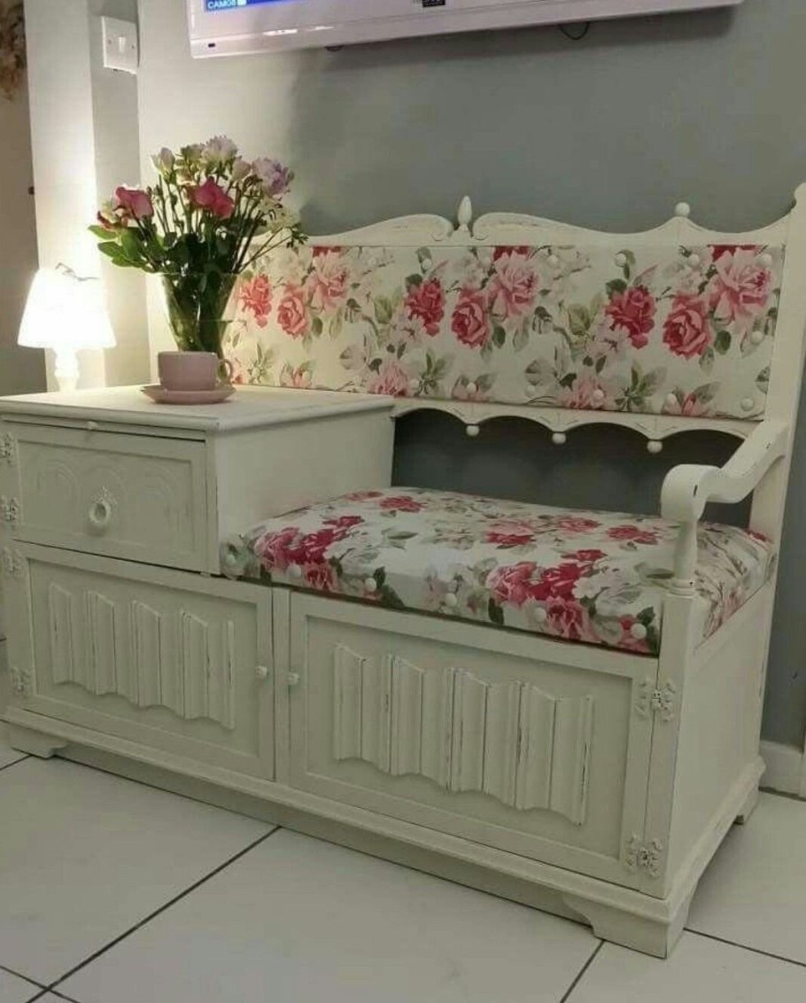 Диванчик на кухню в стиле Прованс