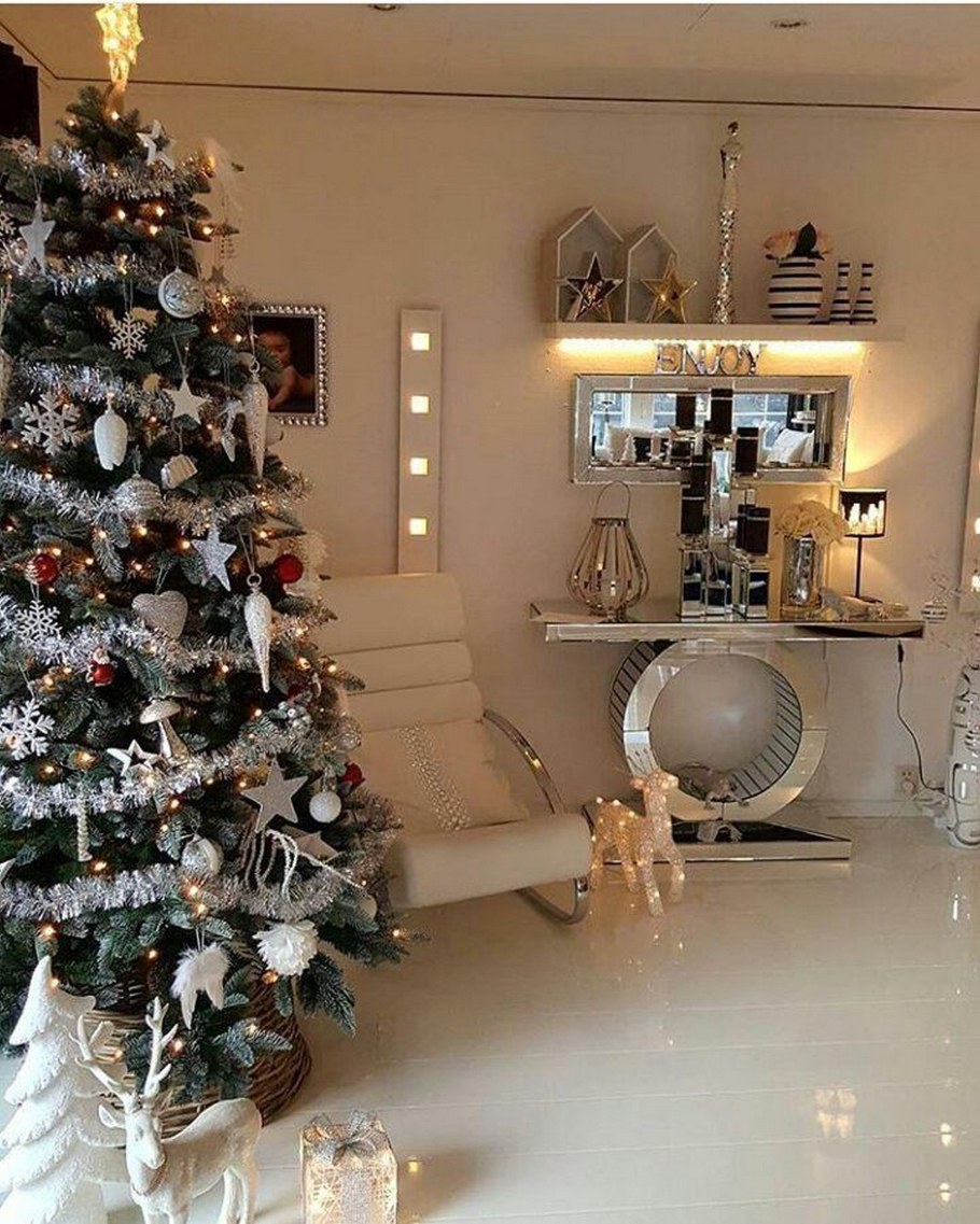 Новогодние украшения