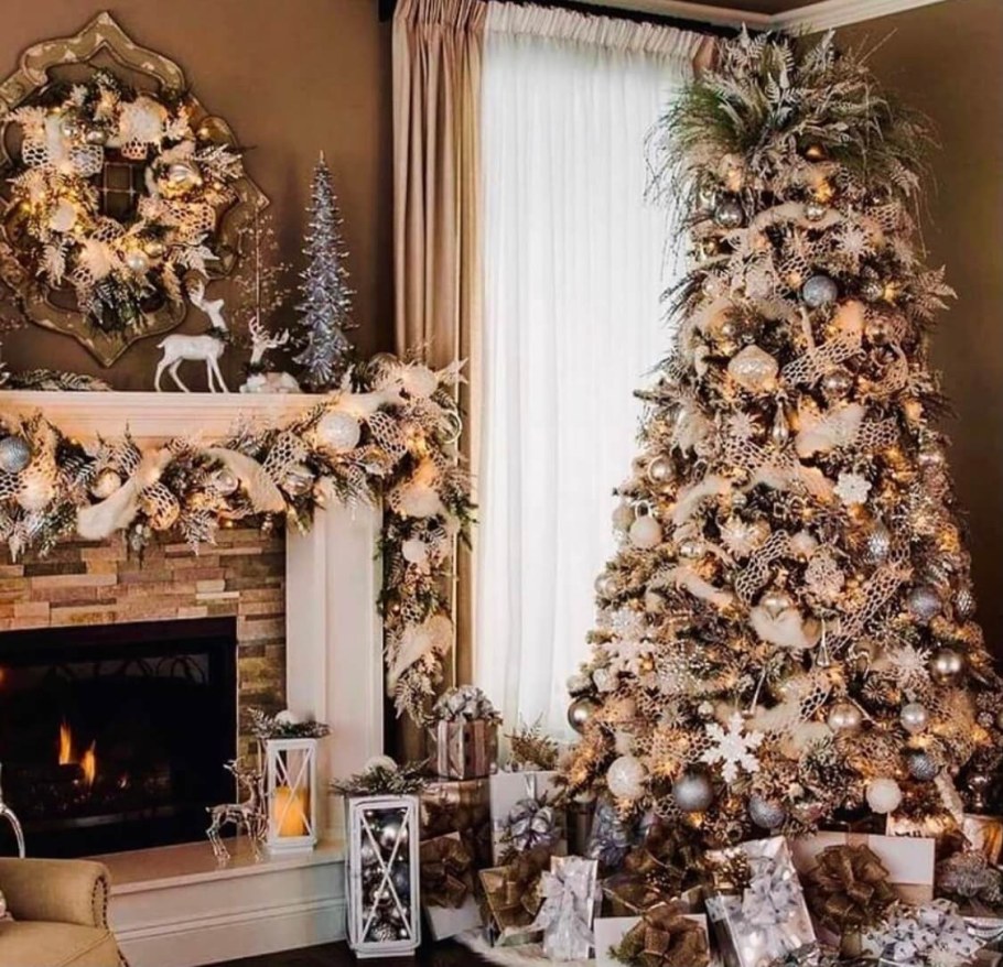 Новогодний декор камина