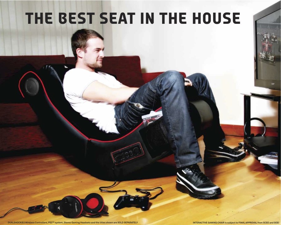 Парень в игровом кресле