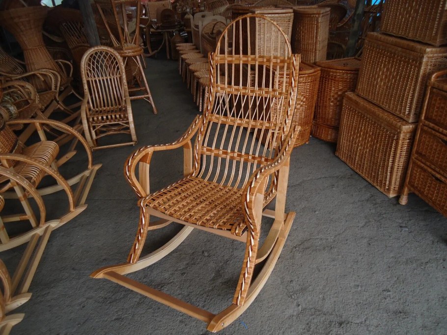 Купить кресло качалку из ивовой лозы