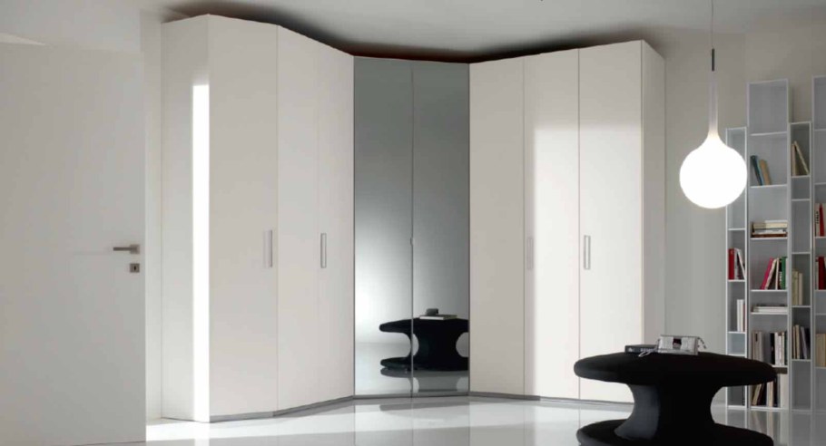 Шкаф угловой белый