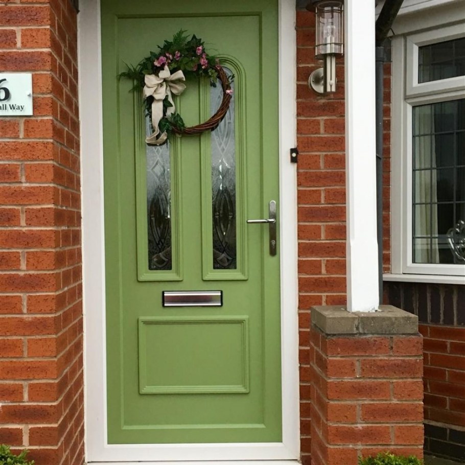 Входные двери в американском стиле