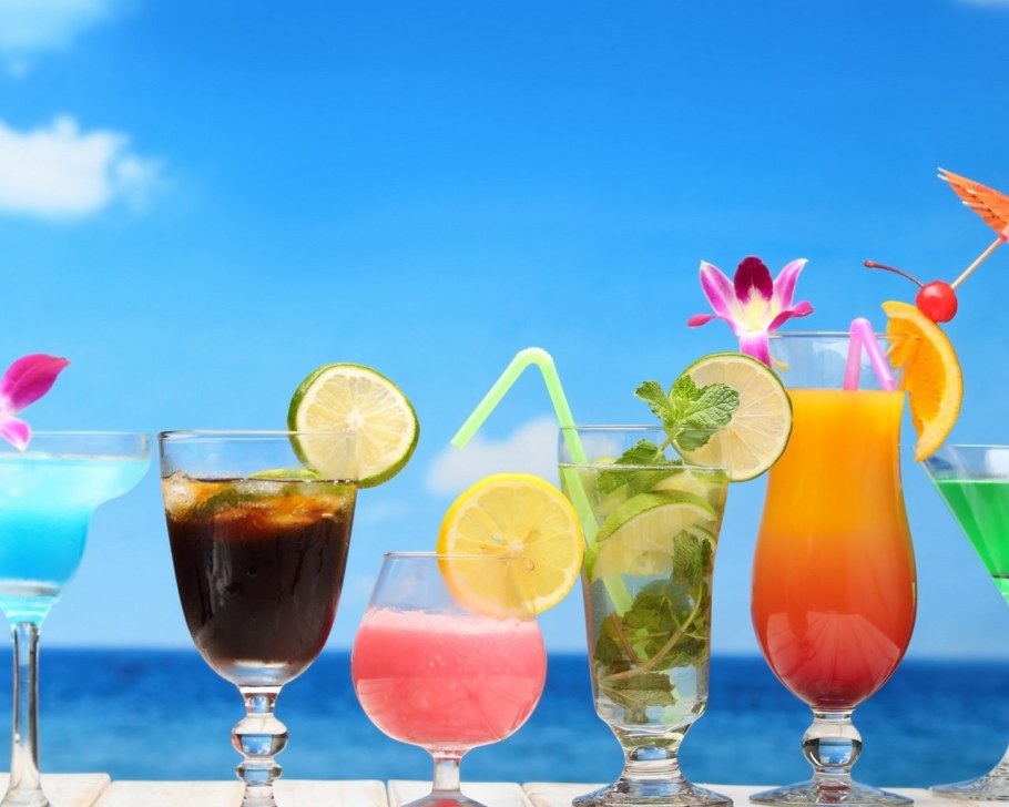 Примеры названий тропических коктейлей