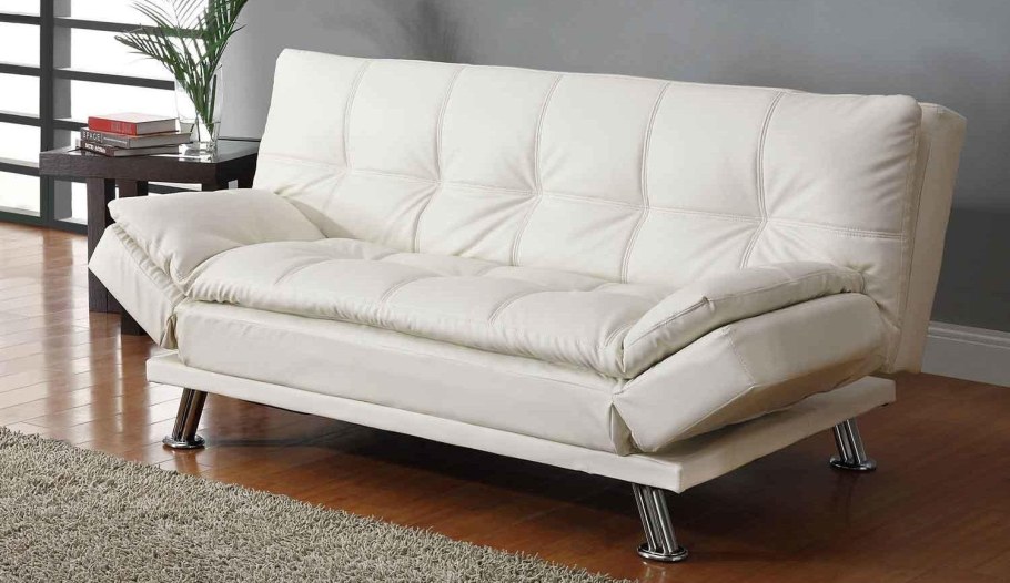 Белый диван клик кляк в интерьере