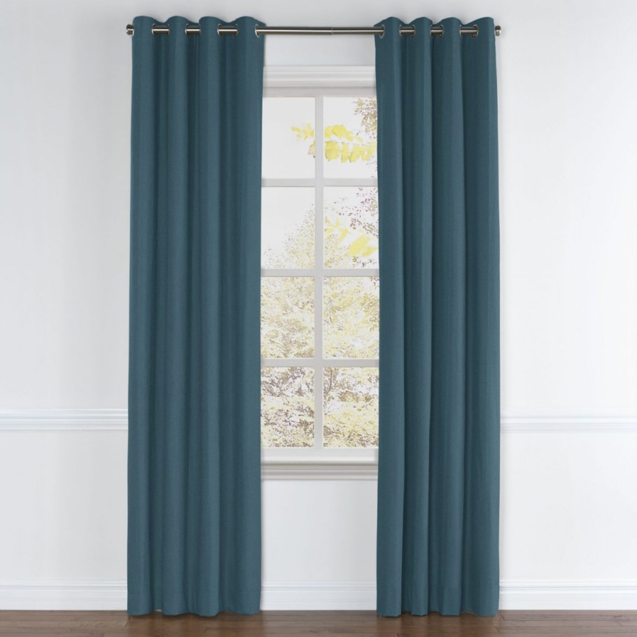 Темно синие занавески