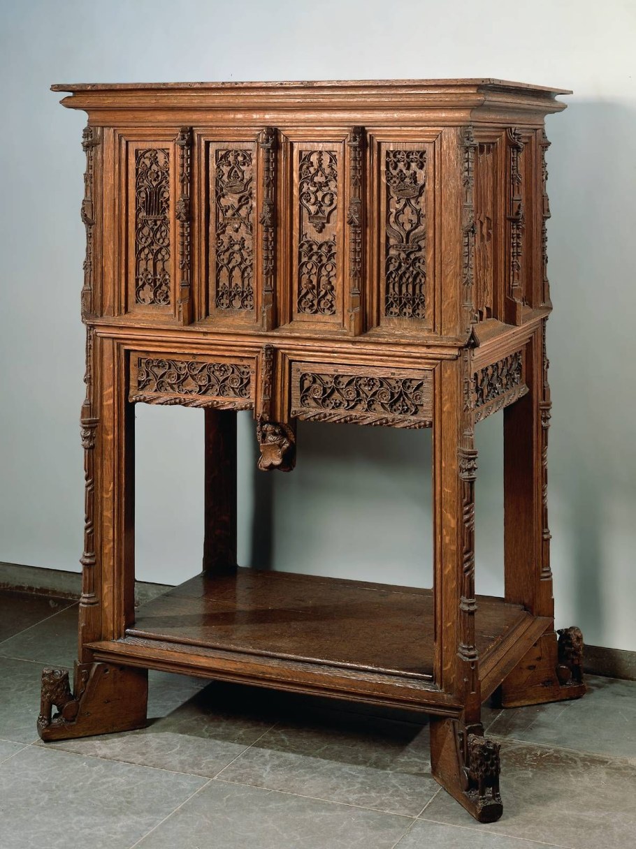 Дрессуар Ренессанс Италия