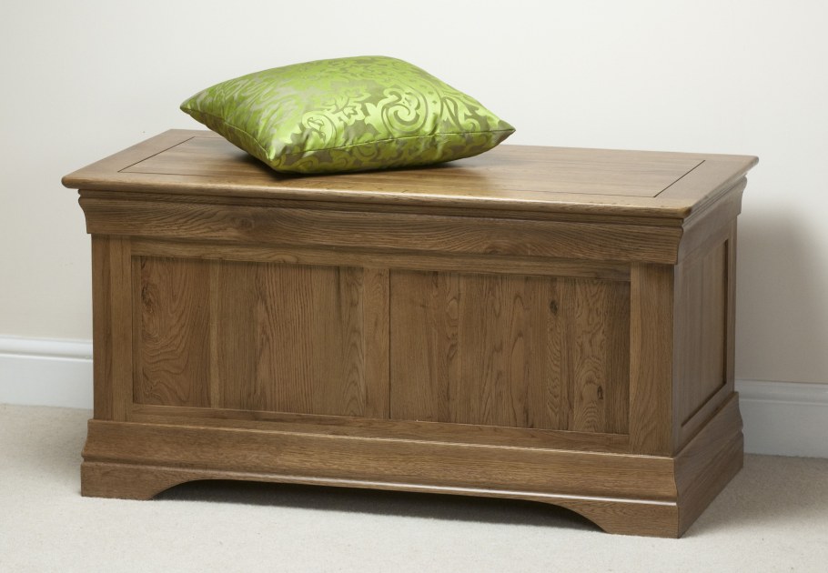 Сундук для белья из дуба