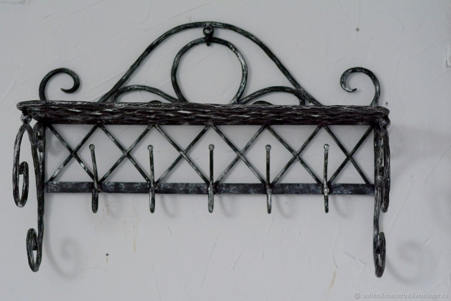 Вешалка четырехколковая металл