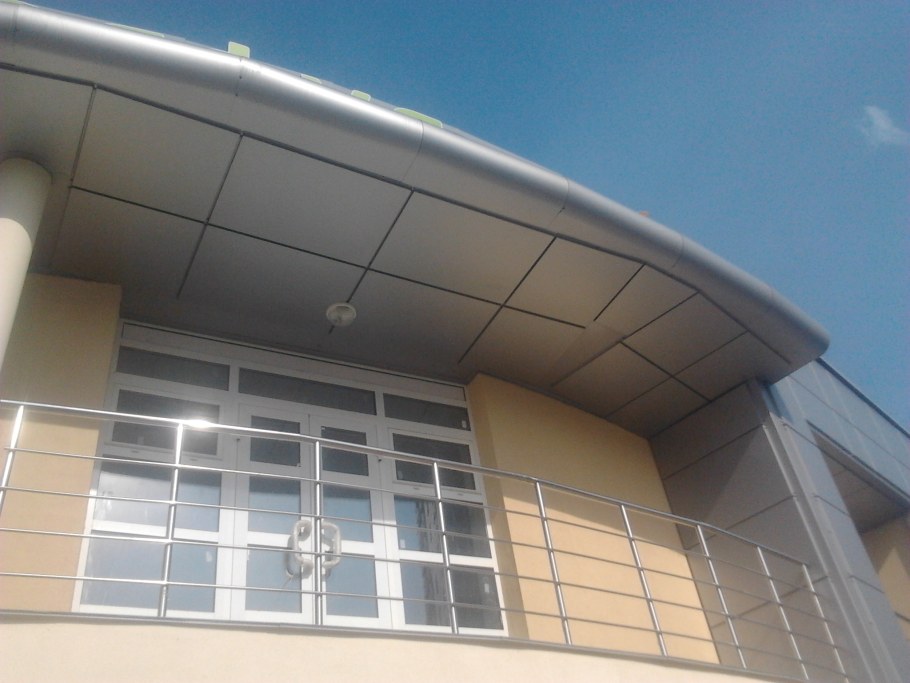 Козырек алюкобонд