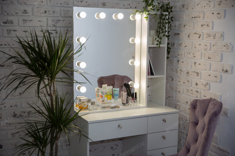 Гримерный столик с зеркалом 80см