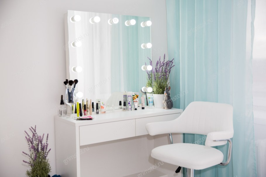 Гримерный столик 80 с креслом белое