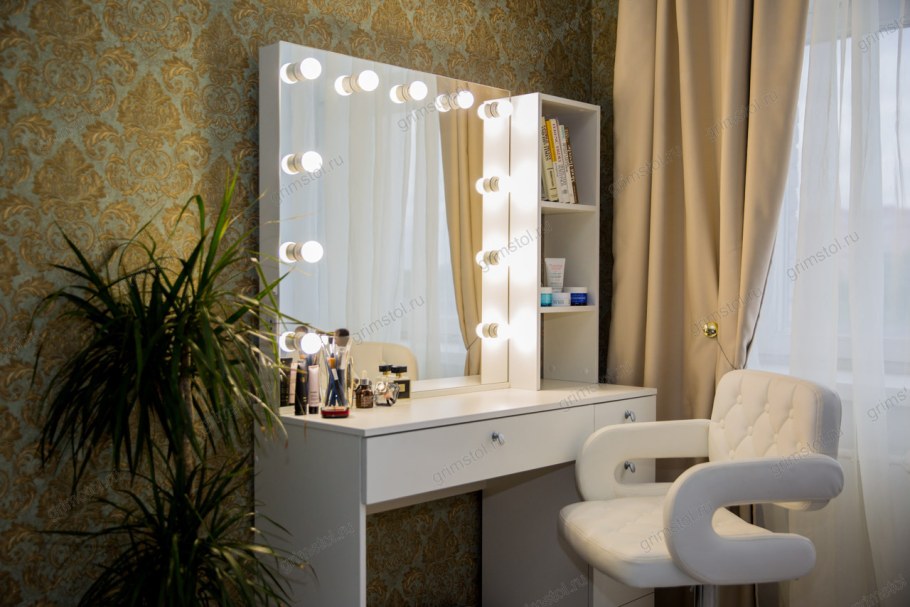 Гримерный стол Бланко