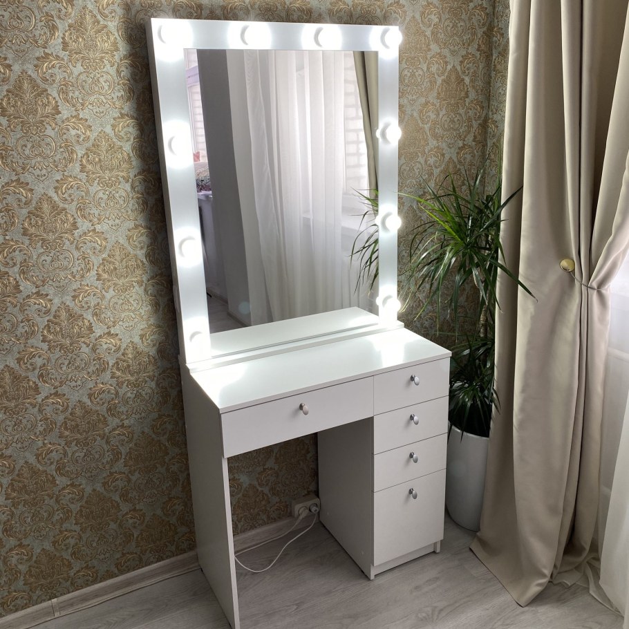 Гримерный столик 80 см