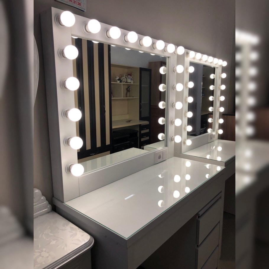 Гримерный стол 800 х 402 х 1636мм