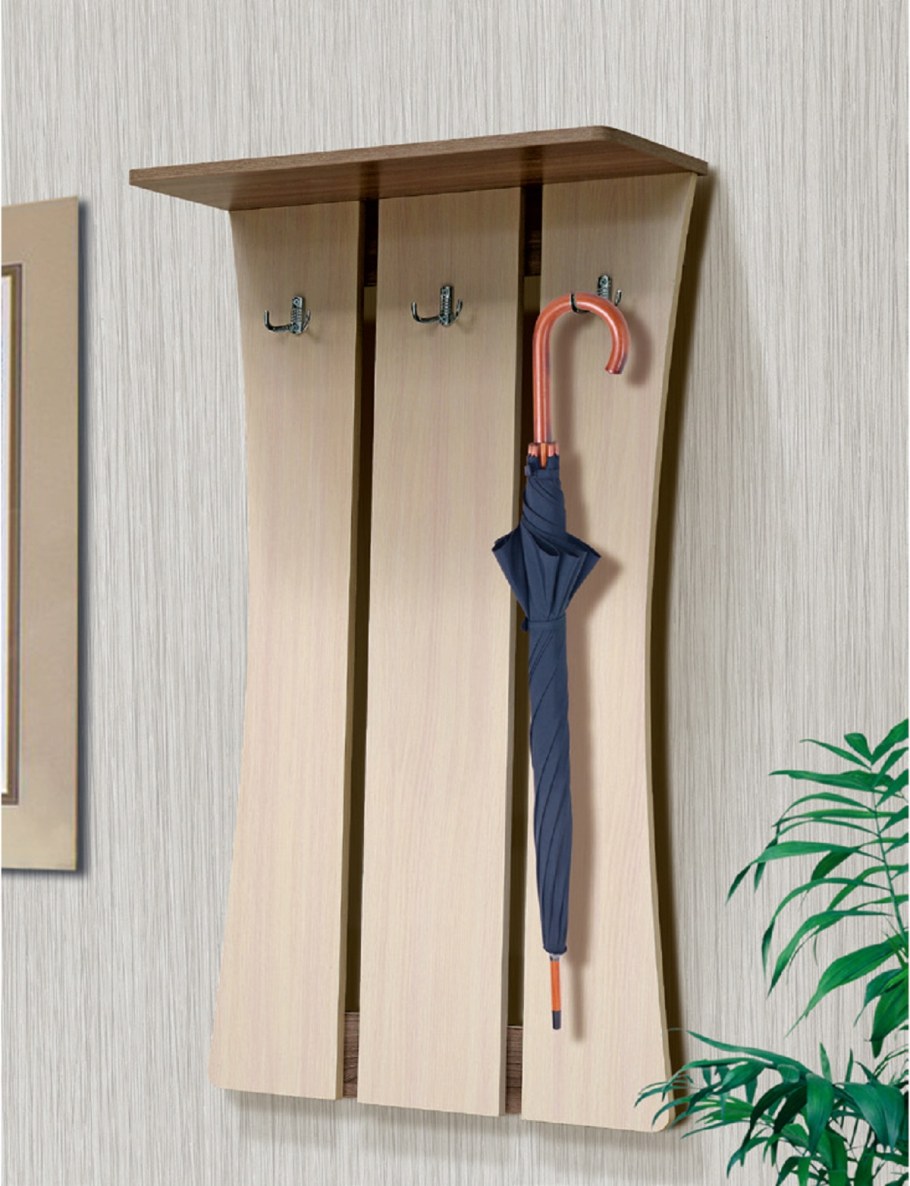 Тумбочка с вешалкой