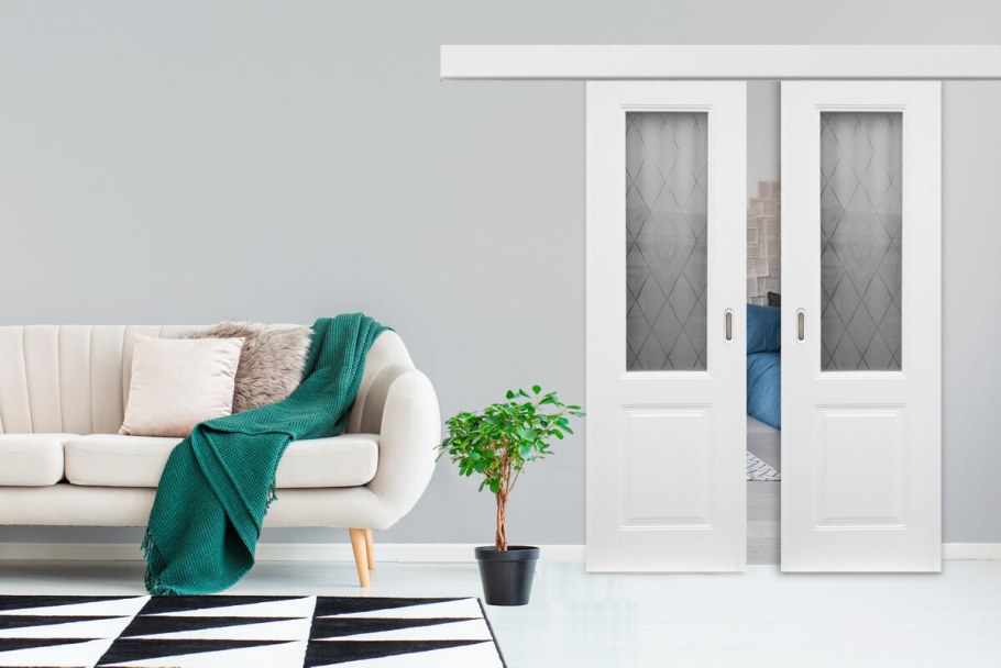 Межкомнатная дверь эмаль Scandi со стеклом 2v