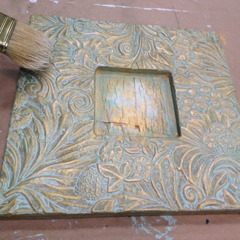 Патина на стенах