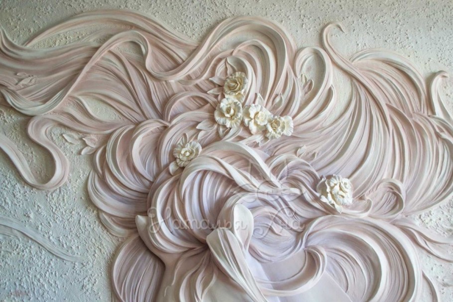 Скульптурная живопись на стене