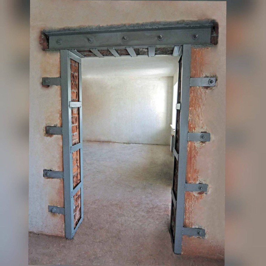 Пробивка дверного проема 2000 мм