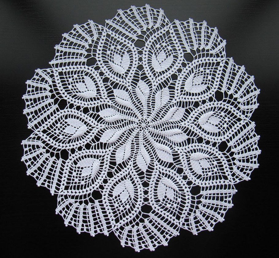 Вязаные салфетки крючком